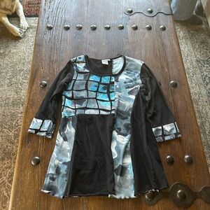 Parsley & Sage Black and Teal Patterned Blouse